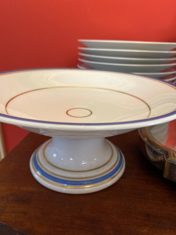 19th Century French Old Paris Dessert Service, 14 Pieces, with Openwork Fruit Vases and Covered Dessert Bowl