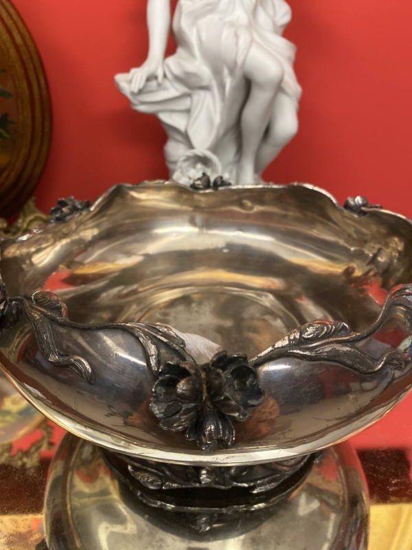 Antique Homan MFG Co. Silver-Plated Fruit Bowl with Floral Decoration, America