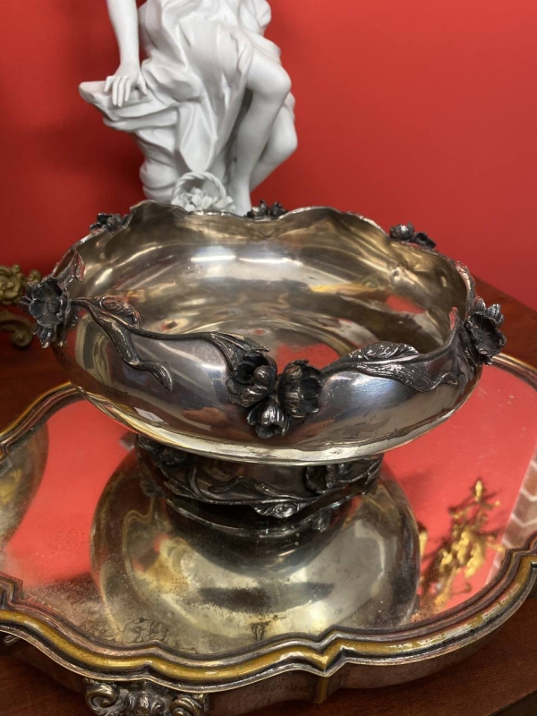 Antique Homan MFG Co. Silver-Plated Fruit Bowl with Floral Decoration, America