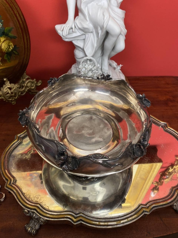 Antique Homan MFG Co. Silver-Plated Fruit Bowl with Floral Decoration, America