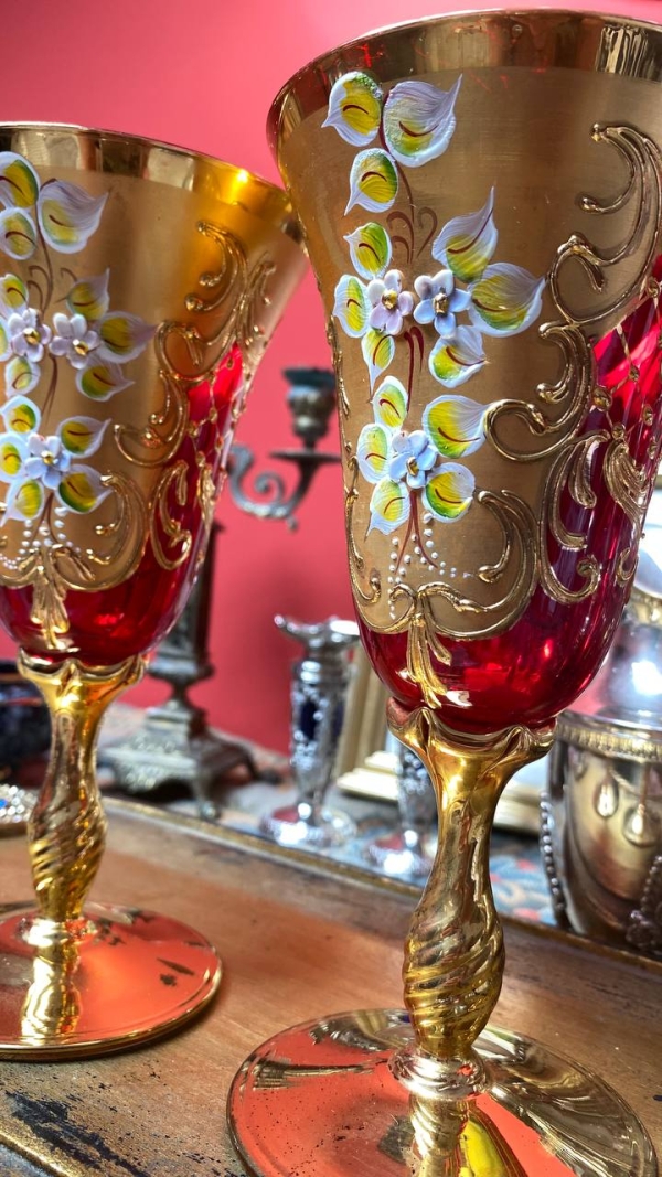 Luxurious Murano Red Glass Goblets with 24K Gold Decoration