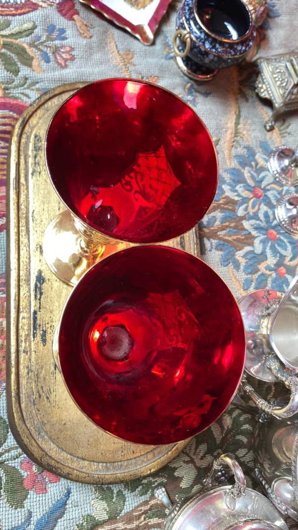 Luxurious Murano Red Glass Goblets with 24K Gold Decoration