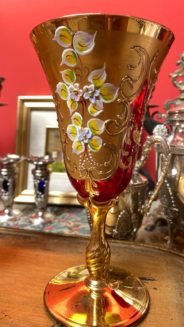 Luxurious Murano Red Glass Goblets with 24K Gold Decoration