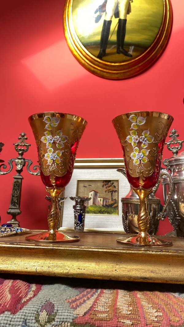 Luxurious Murano Red Glass Goblets with 24K Gold Decoration