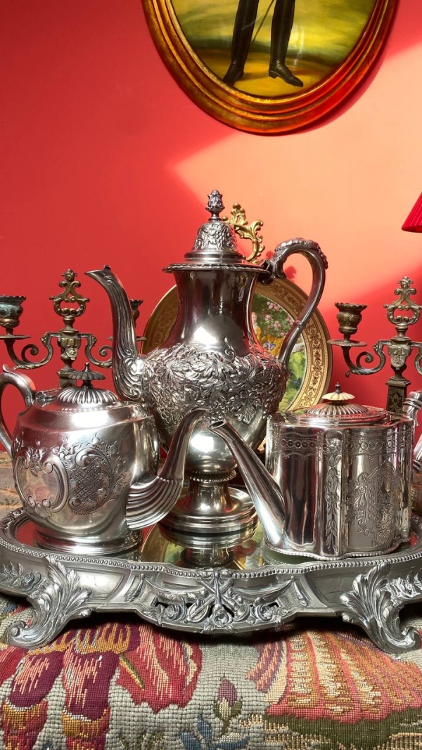 Large Antique Silver-Plated Coffee/Tea Pot