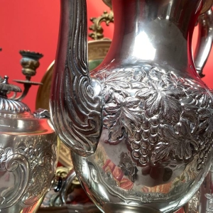 Large Antique Silver-Plated Coffee/Tea Pot