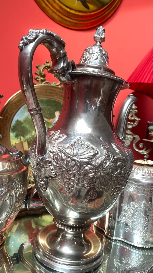 Large Antique Silver-Plated Coffee/Tea Pot