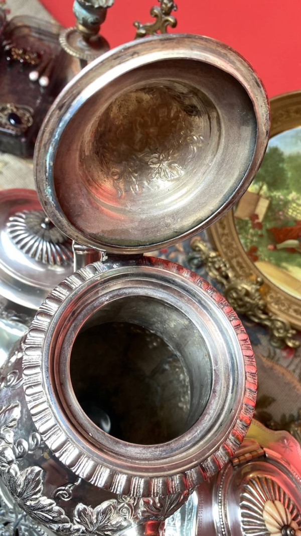 Large Antique Silver-Plated Coffee/Tea Pot