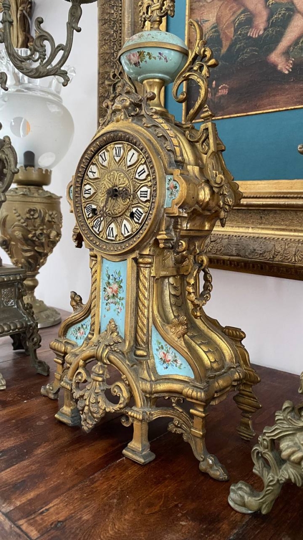 Antique French Rococo Bronze Mantel Clock