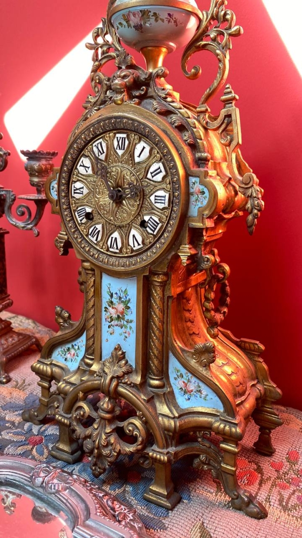 Antique French Rococo Bronze Mantel Clock