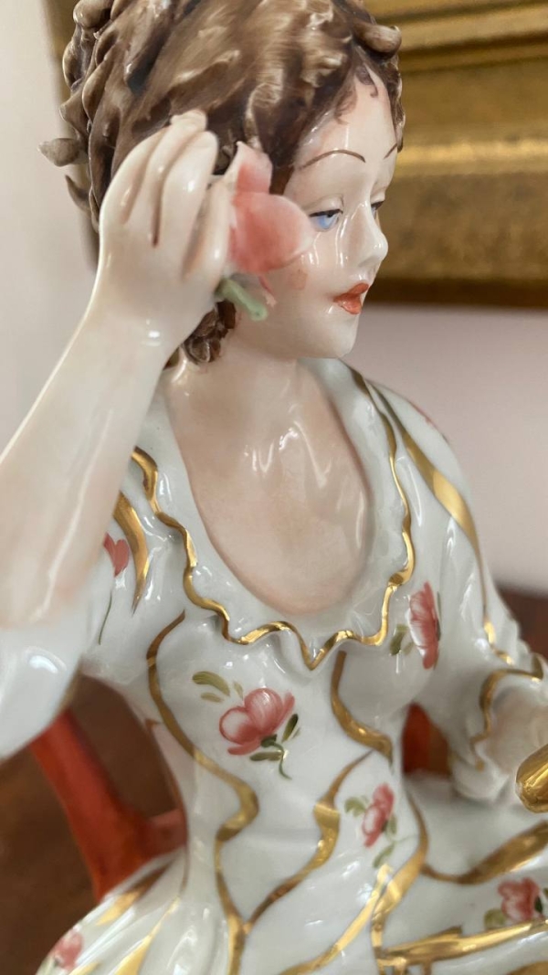 Capodimonte Figurine: Girl Looking in a Mirror