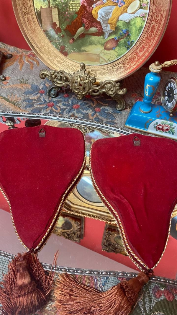 Vintage Italian Wall Pictures in Red Velvet