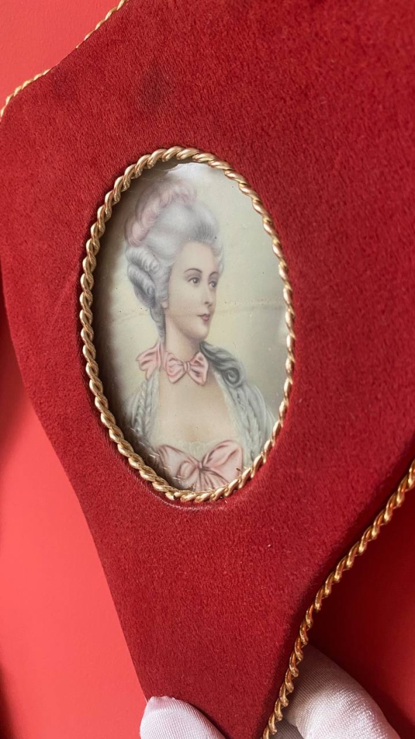 Vintage Italian Wall Pictures in Red Velvet