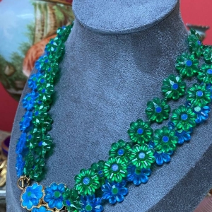 Vintage “Flowers of America” Necklace