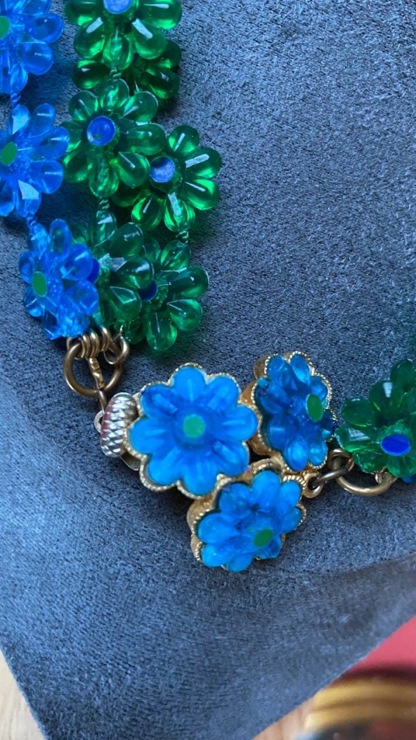 Vintage “Flowers of America” Necklace