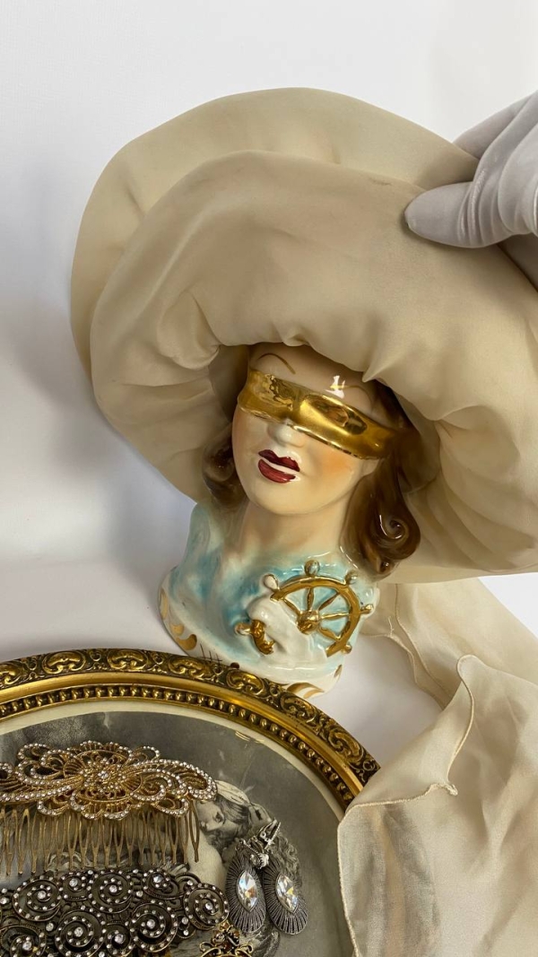 Vintage Cream Silk Cloche Hat with Scarf